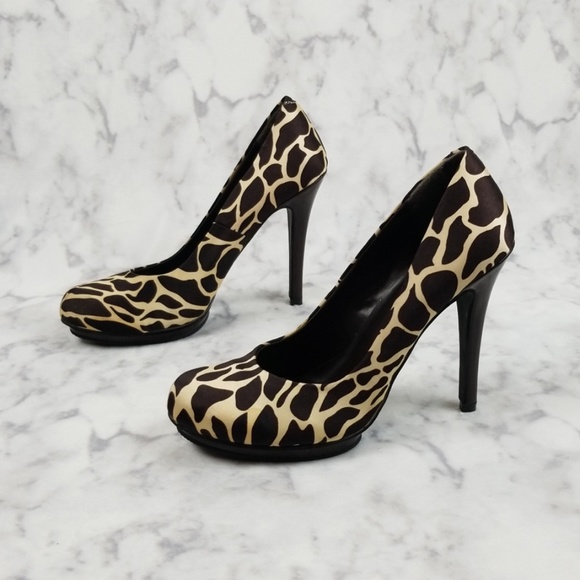 Animal print Giraffe 4.5" High heels size 9 - Picture 2 of 7